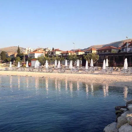 Mardom Τρογκίρ